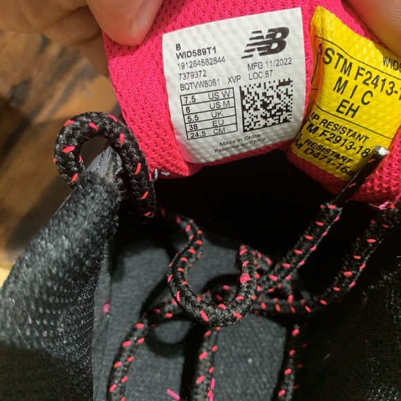 New Balance 589 Industrial Composite Toe Shoe Women 7.5B Pink Gray ASTM Safety - Picture 7 of 8